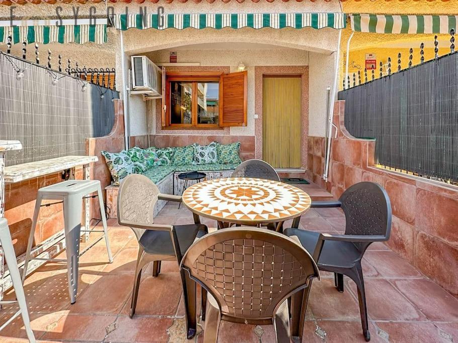 Casa De Llama Santa Pola Kültér fotó